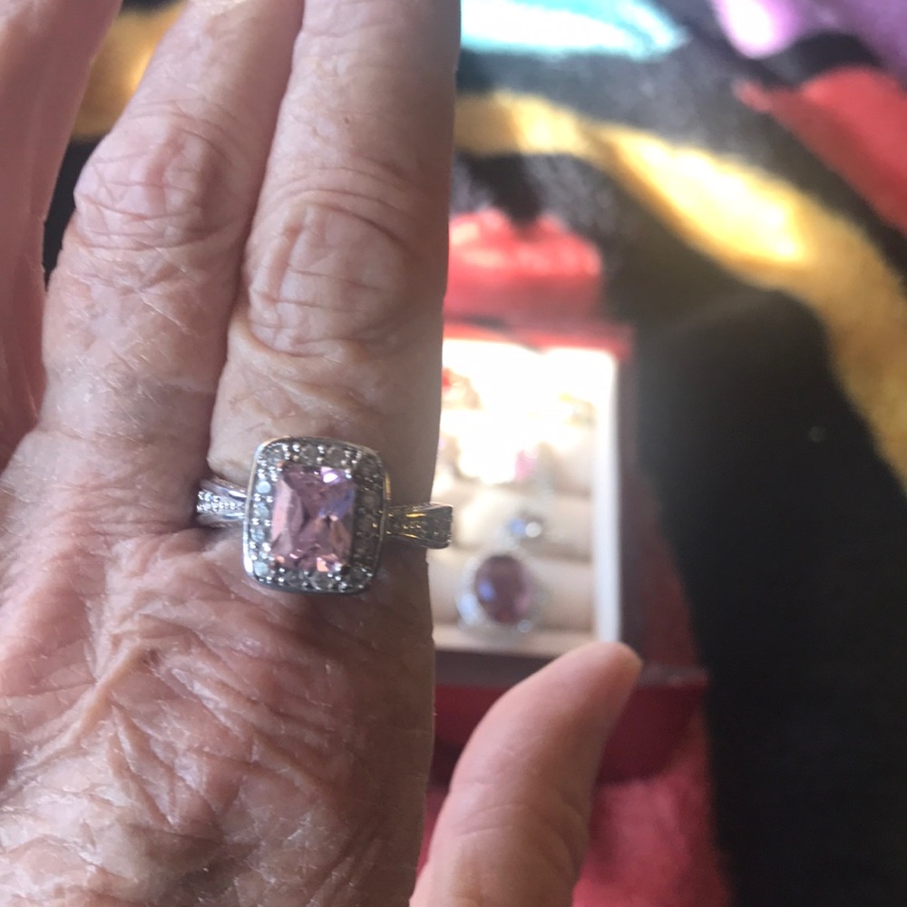 New silver pink ice ring.